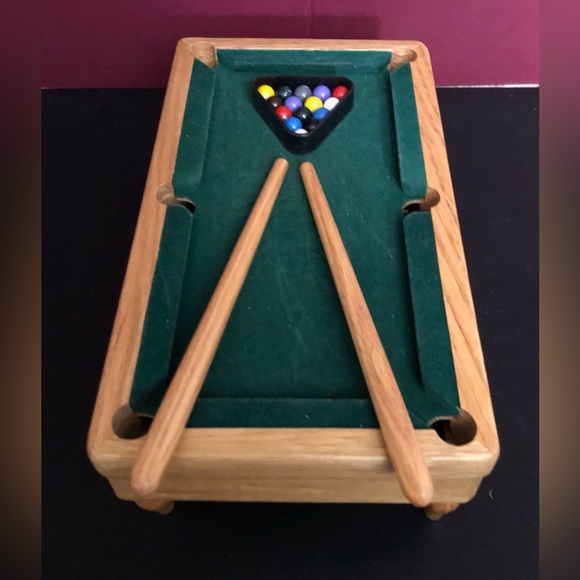 Desktop Wood mini Pool Table - Picture 3 of 4